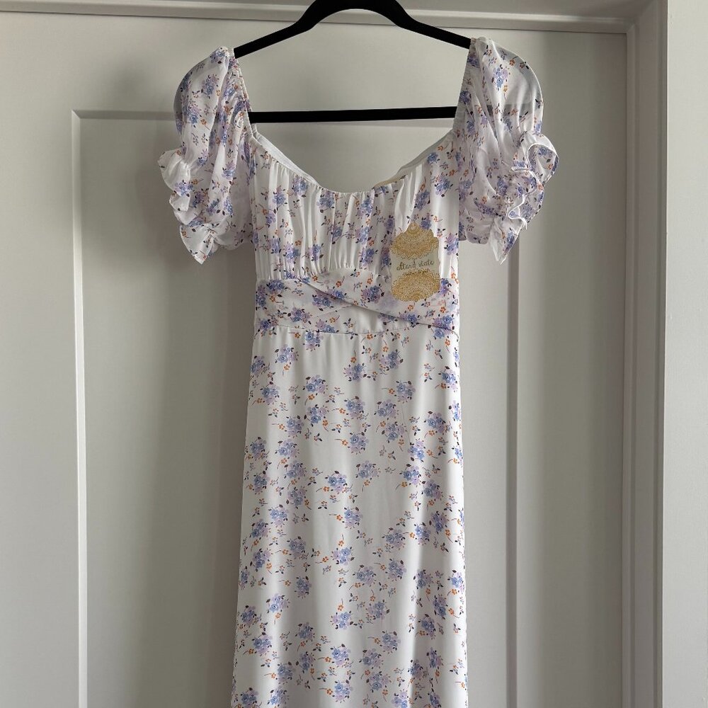 Altar’d State Lilac Floral Milkmaid Dress – Size M – Never Worn